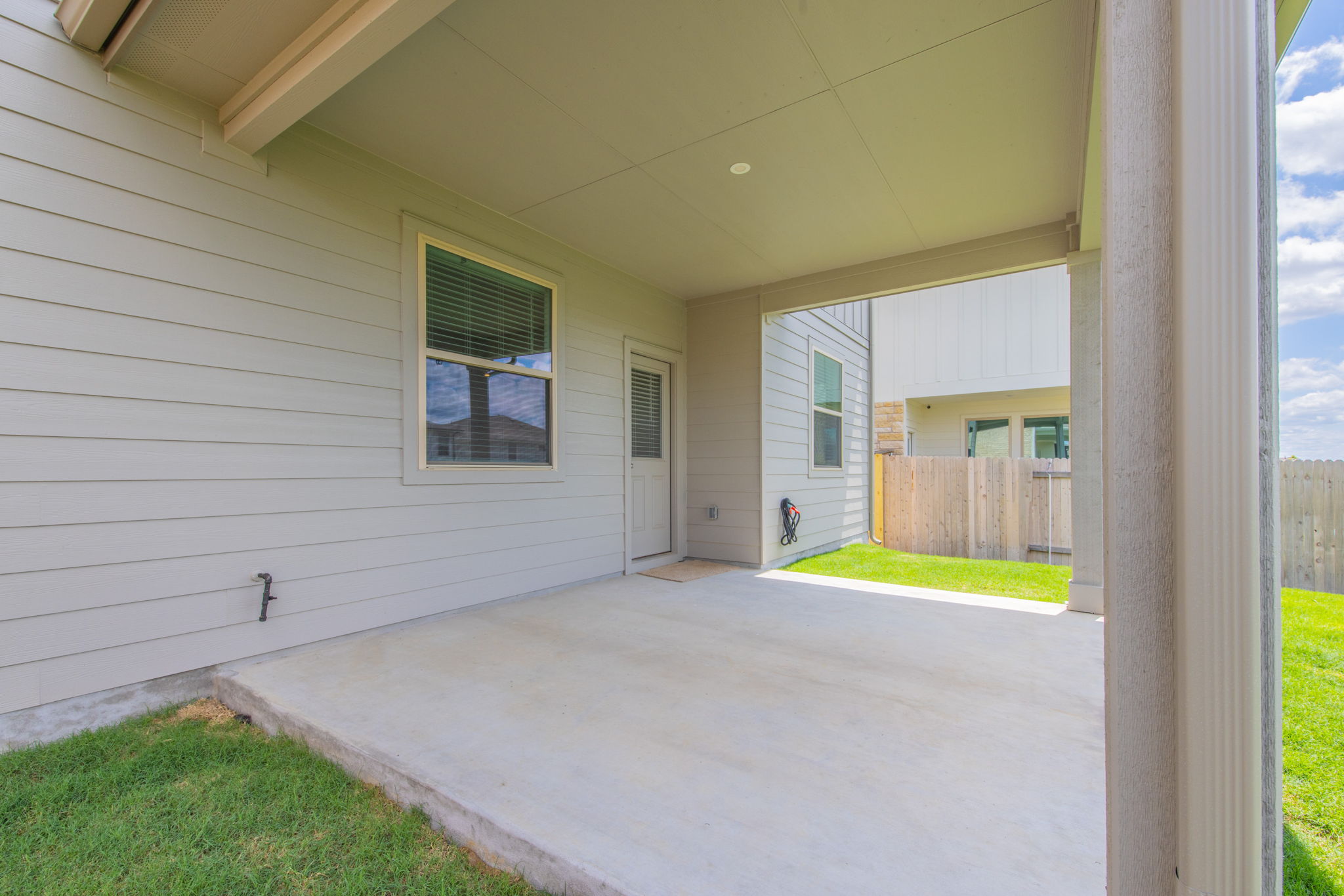 593 Backstays Loop Kyle, TX 78640 - Photo 25 of 26 a view of an empty room with a window