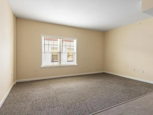 a view of utility room