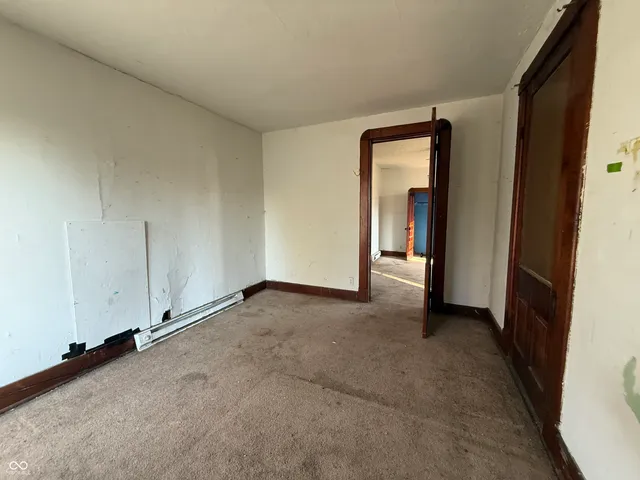 $59,900 | 303 East South H Street, Gas City, IN 46933