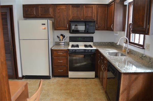27 Valentine Road Northborough, MA 01532 - Photo 5 of 20 Gallery Image 5