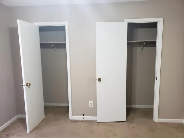 $1,200 | 230 Briarcliff Drive, Youngsville, LA 70592