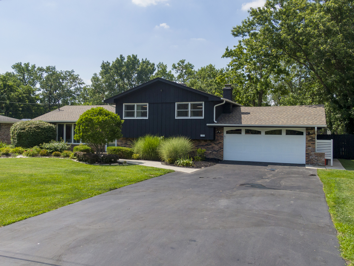 11606 North Brightway Road Mokena, IL 60448 - Photo 1 of 61 Gallery Image 1
