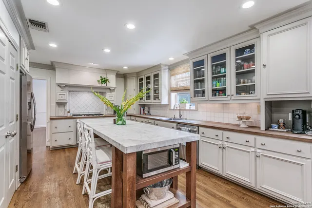 $925,000 | 317 Arcadia Place, Terrell Hills, TX 78209