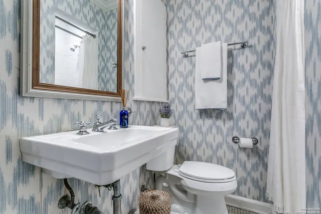 $925,000 | 317 Arcadia Place, Terrell Hills, TX 78209