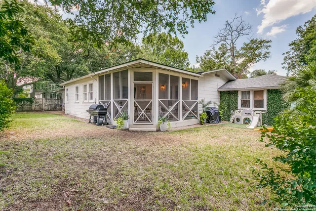 $925,000 | 317 Arcadia Place, Terrell Hills, TX 78209