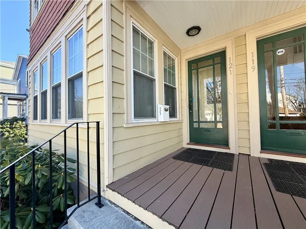 $375,000 | 119 5th Street, Unit 1, Providence, RI 02906