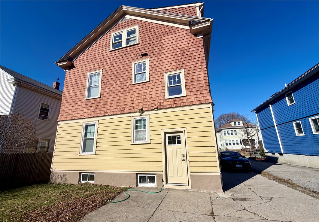 119 5th Street, Unit 1 Providence, RI 02906 - Photo 12 of 15