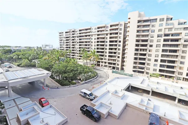$4,200 | 201 Crandon Boulevard, Unit 636, Key Biscayne, FL 33149