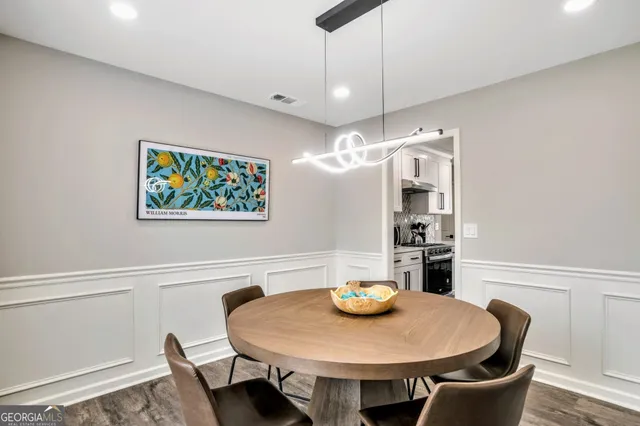 $380,000 | 8008 Clearview Circle, Riverdale, GA 30296