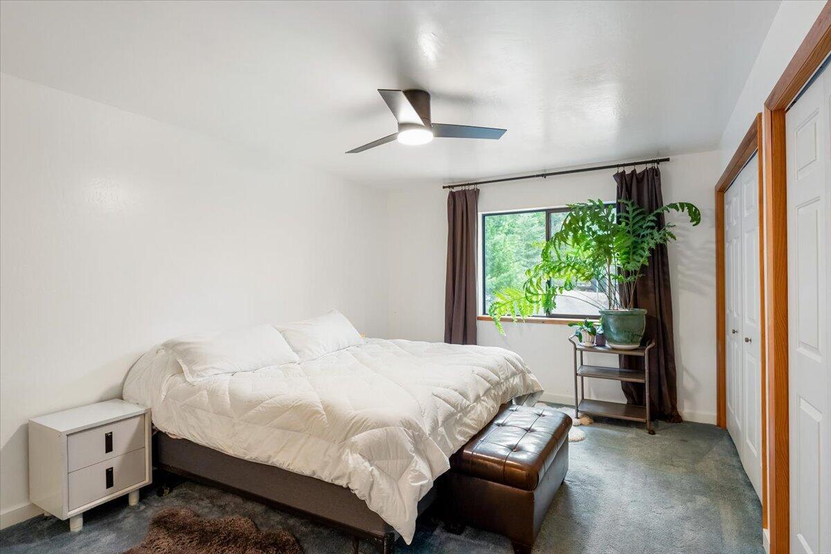 4110 Red Fir Loop Weed, CA 96094 - Photo 17 of 38 21-4110 Red Fir Loop 21