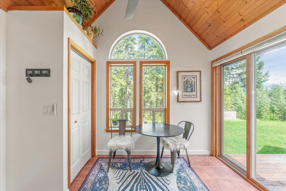 4110 Red Fir Loop Weed, CA 96094 - Photo 2 of 38 06-4110 Red Fir Loop 6