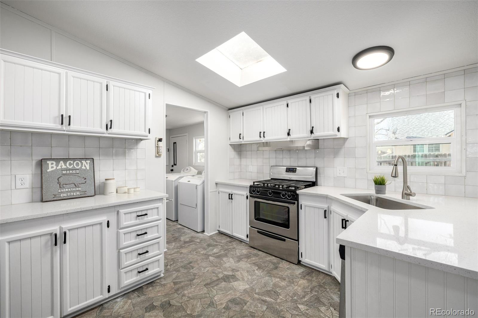 6099 Tennyson Street Arvada, CO 80003 - Photo 11 of 33