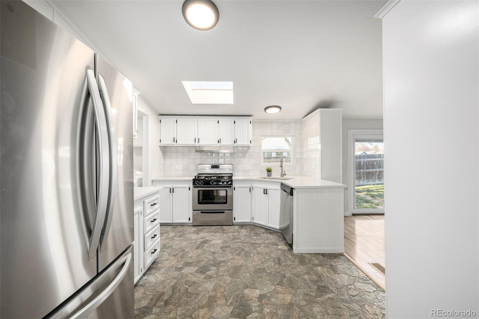 6099 Tennyson Street Arvada, CO 80003 - Photo 13 of 33