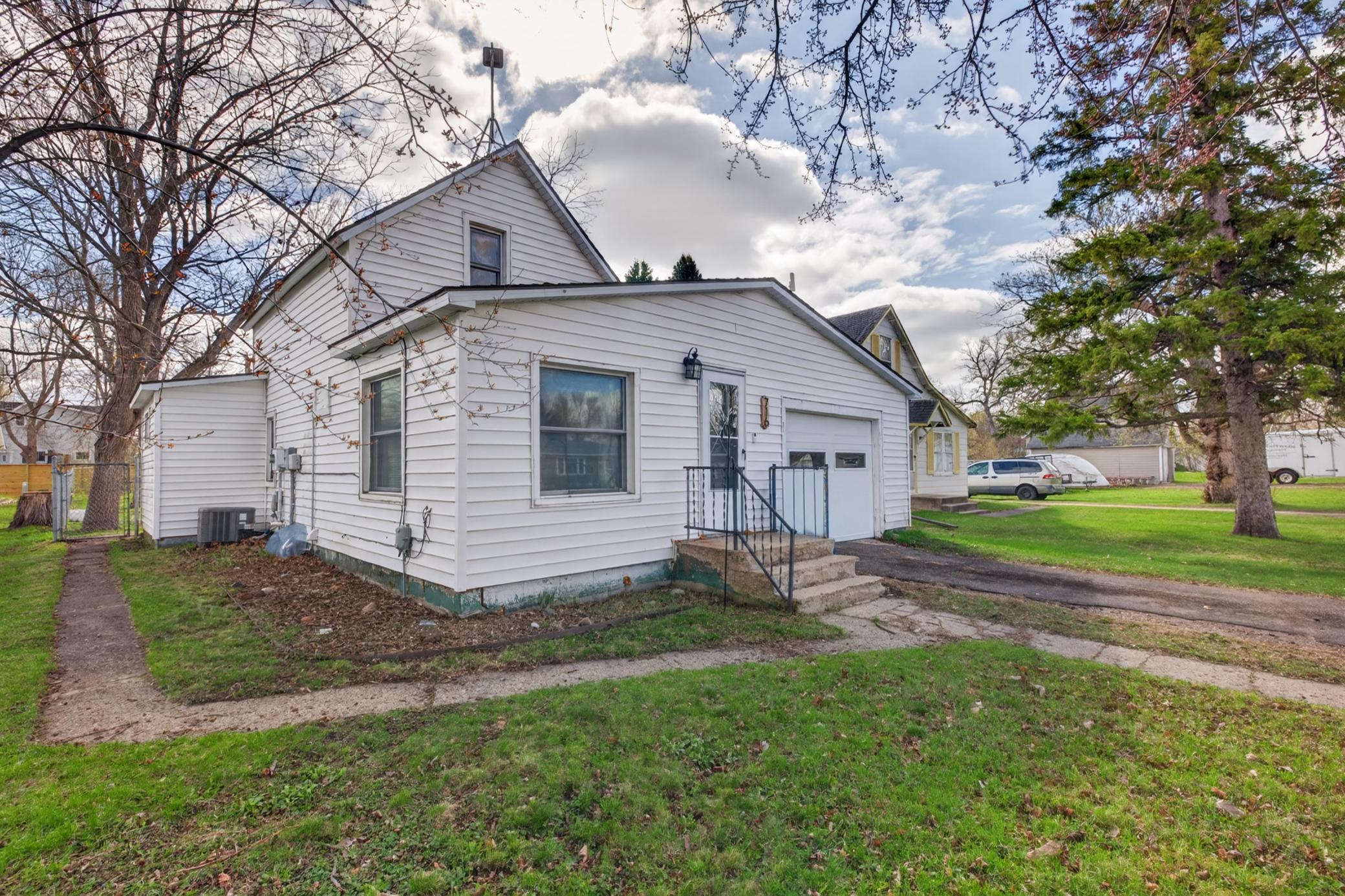 716 2nd Street Hawley, MN 56549 - Photo 1 of 15