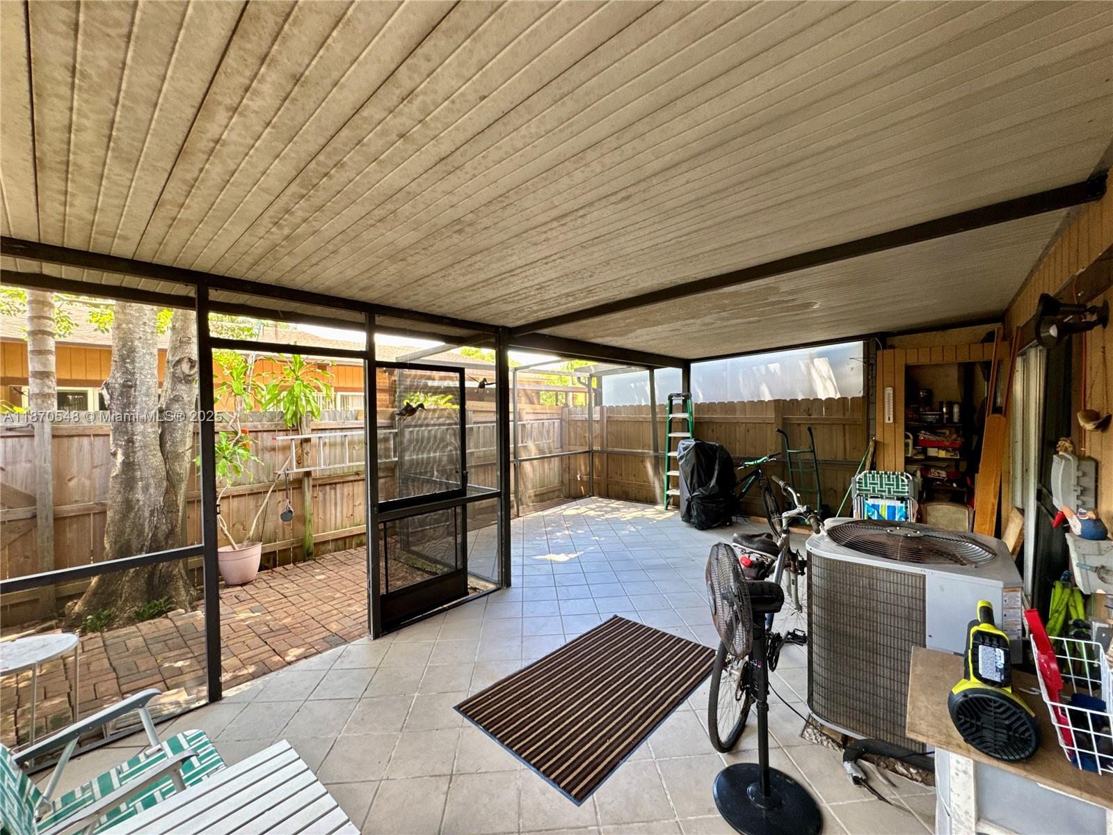 13527 Southwest 101st Lane Miami, FL 33186 - Photo 25 of 45