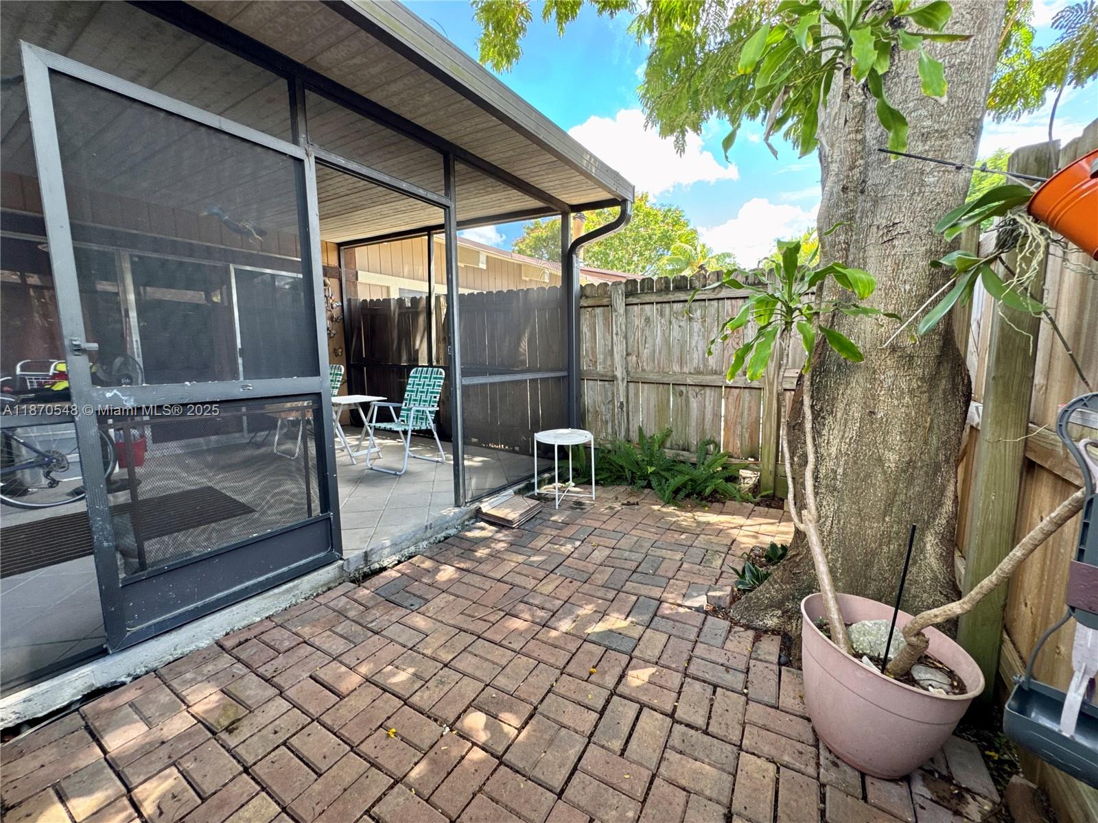 13527 Southwest 101st Lane Miami, FL 33186 - Photo 30 of 45