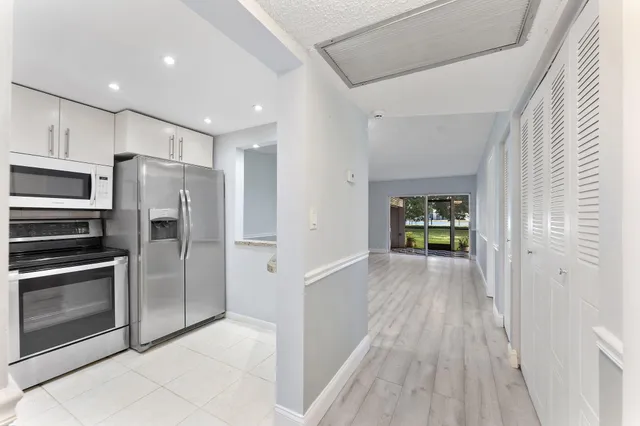 $1,850 | 9370 Southwest 8th Street, Unit 116, Boca Raton, FL 33428