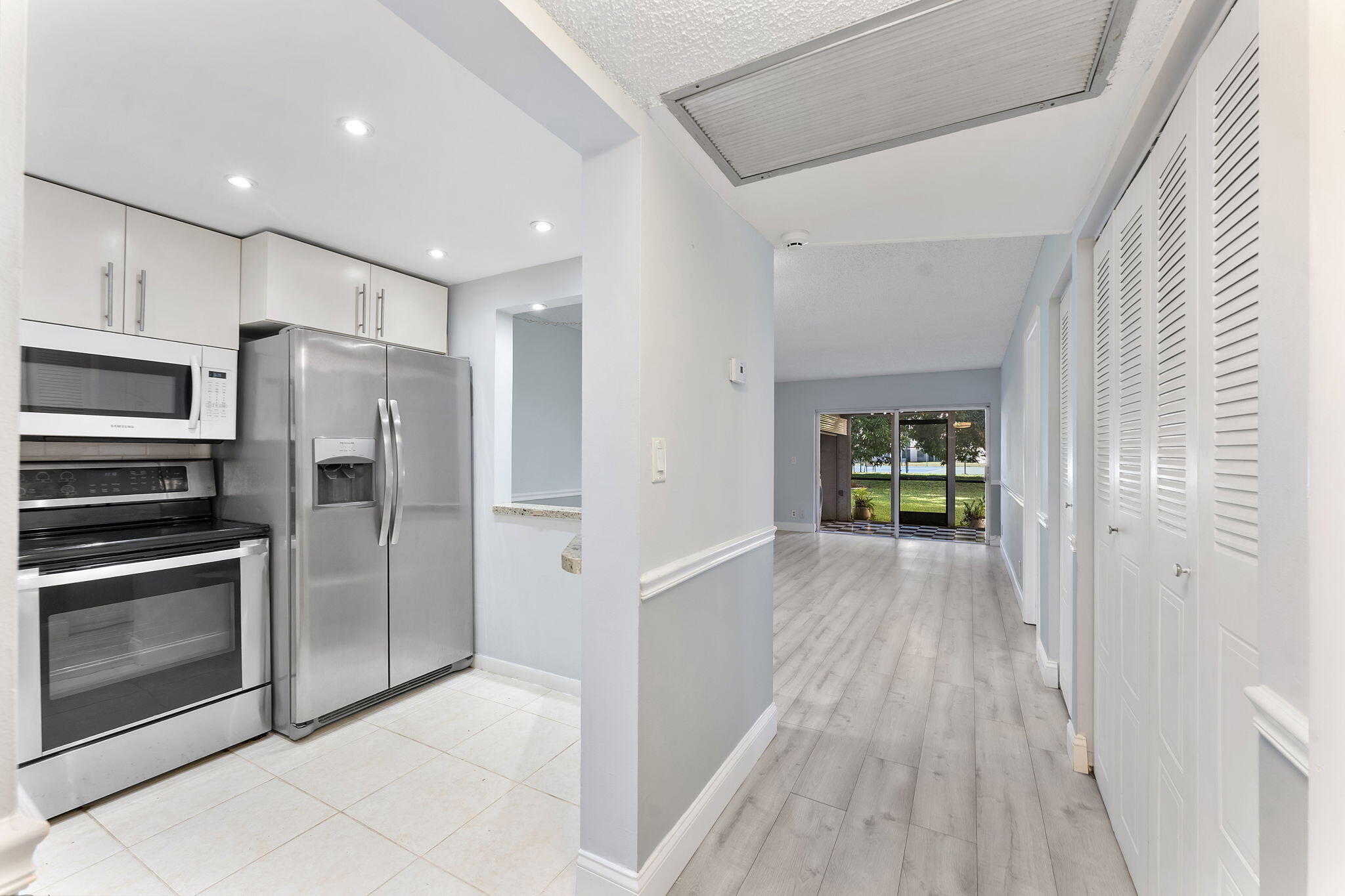 9370 Southwest 8th Street, Unit 116 Boca Raton, FL 33428 - Photo 4 of 24 14-web-or-mls-DSC08481