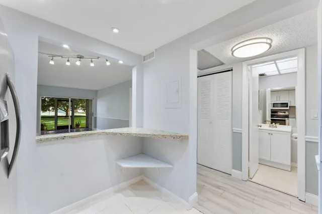 $1,850 | 9370 Southwest 8th Street, Unit 116, Boca Raton, FL 33428