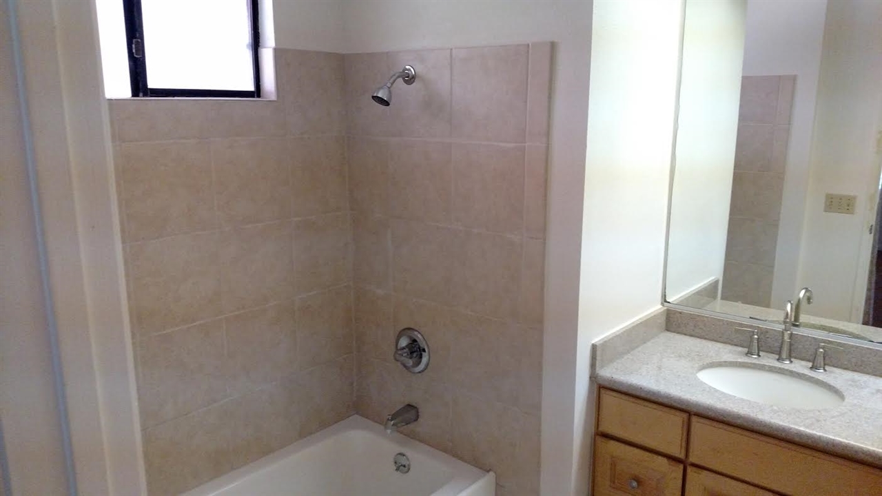 752 Rocking Horse Road Vista, CA 92081 - Photo 11 of 20 Gallery Image 11