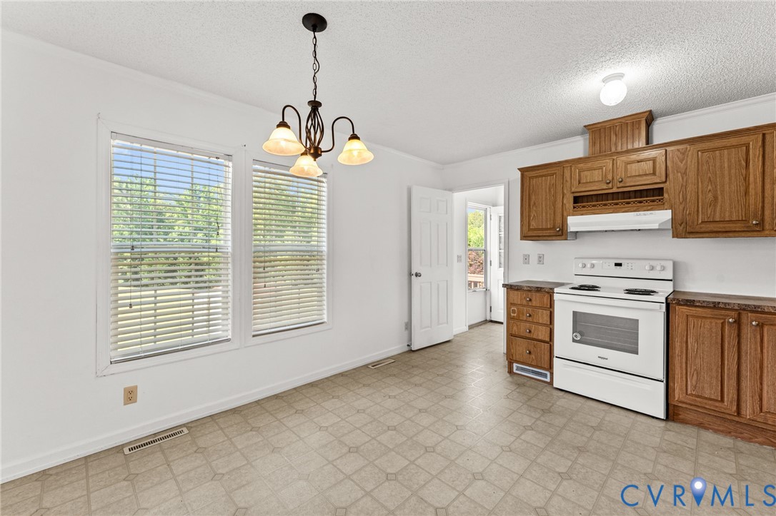1450 Mt Prospect Road Laneview, VA 22504 - Photo 7 of 25