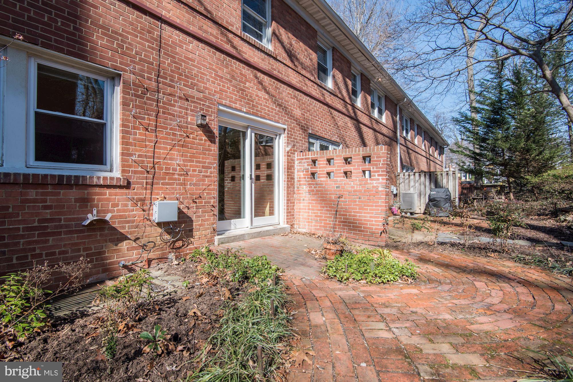 8516 Manchester Road, Unit 124 Silver Spring, MD 20901 - Photo 22 of 30 Garden