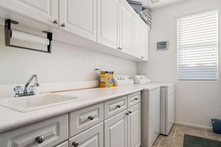 83399 Wagon Road Indio, CA 92203 - Photo 11 of 11 laundry room