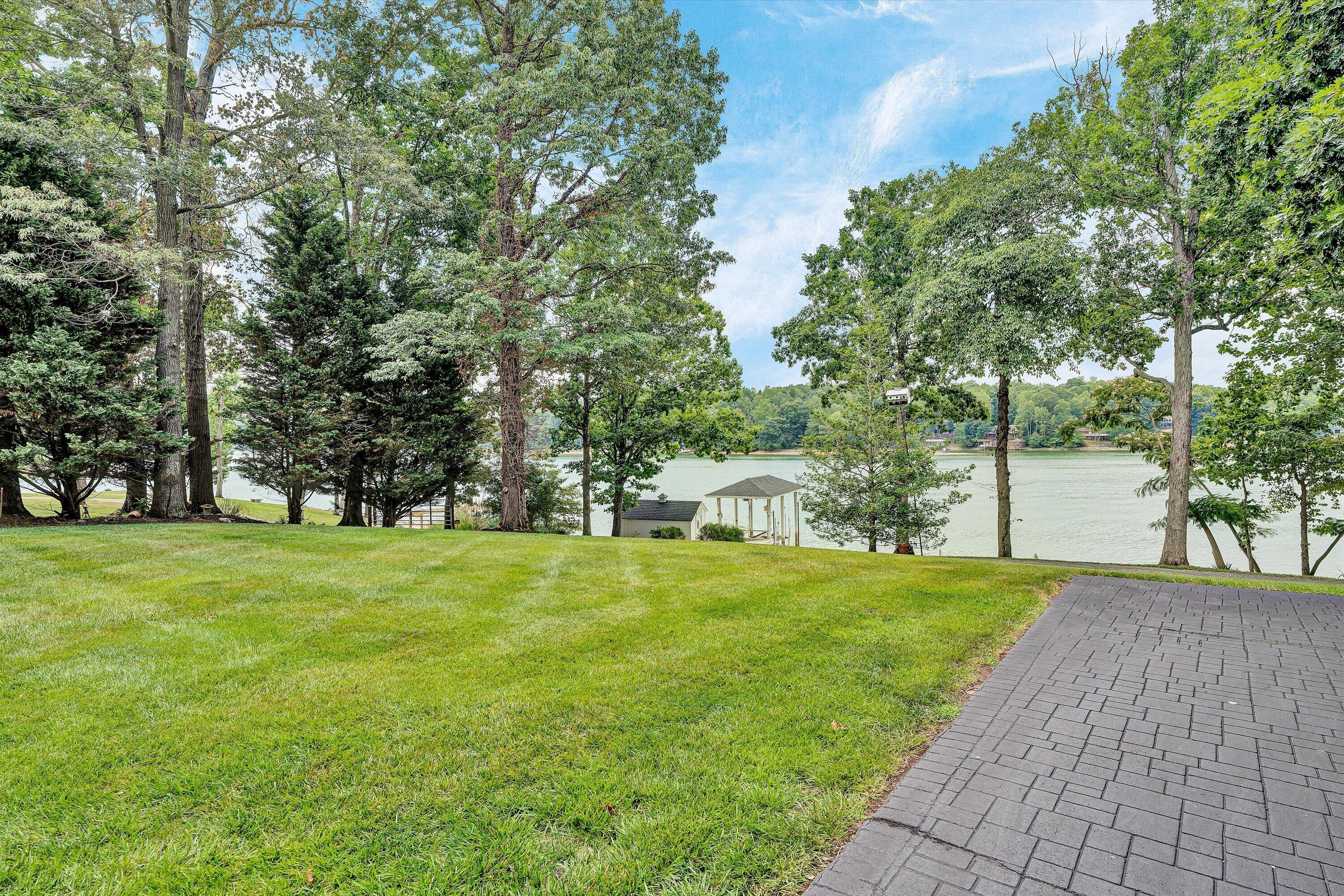 2455 Merriman Way Road Moneta, VA 24121 - Photo 72 of 83 70-DSC00559