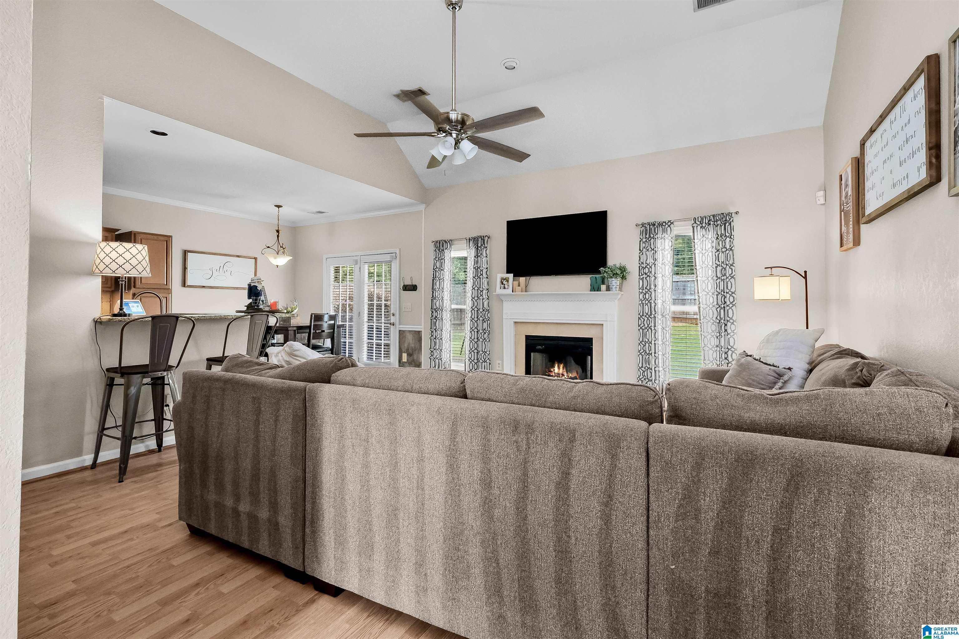 214 Stonehaven Trace Pelham, AL 35124 - Photo 10 of 39