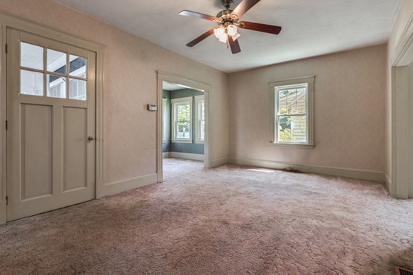 16 Vesey Road Randolph, MA 02368 - Photo 9 of 30 Gallery Image 9