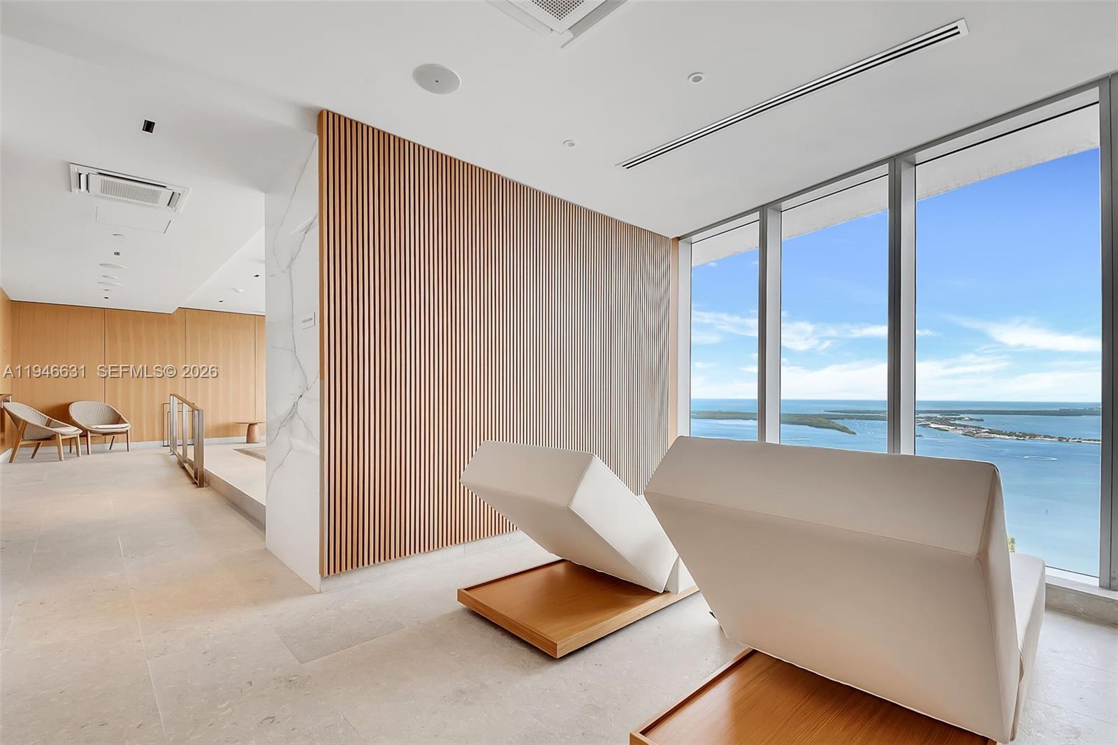 300 Biscayne Blvd Way, Unit 2808 Miami, FL 33131 - Photo 29 of 33 a living room with furniture