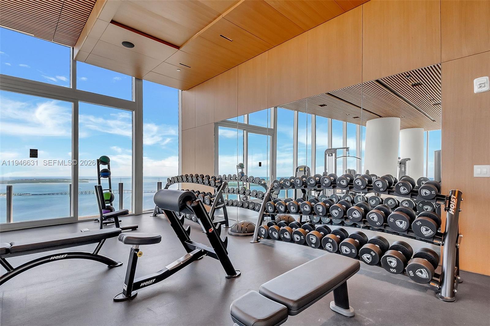 300 Biscayne Blvd Way, Unit 2808 Miami, FL 33131 - Photo 9 of 33 a view of a room with gym equipment