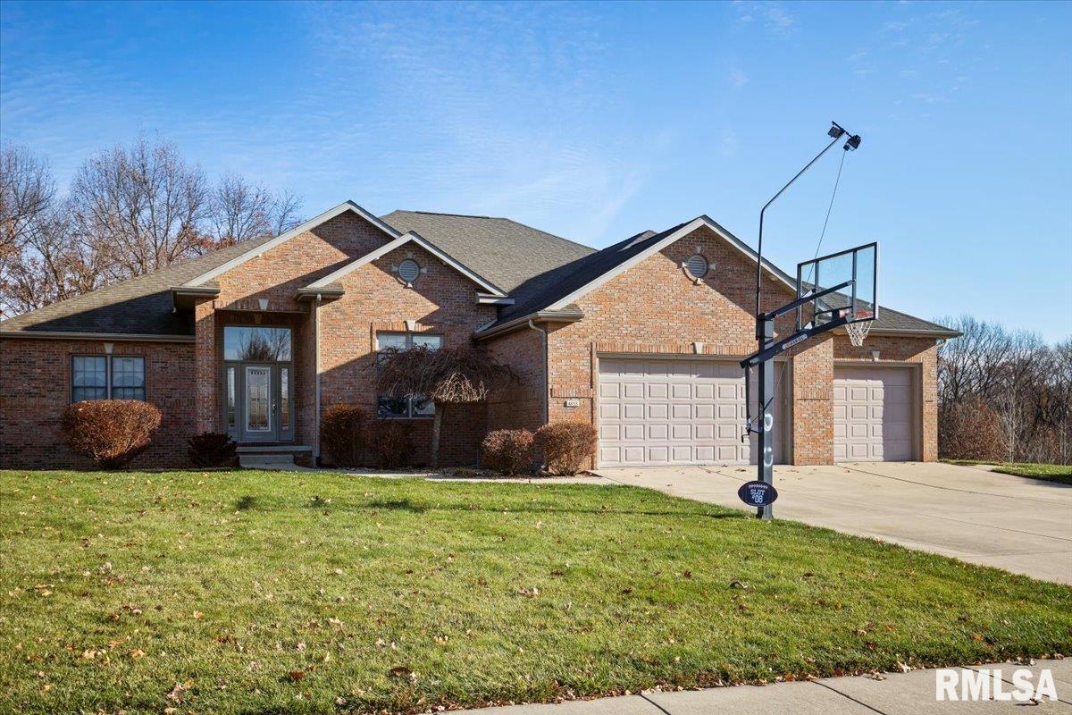 4855 County Road 6 1/4 South Rochester, IL 62563 - Photo 1 of 40