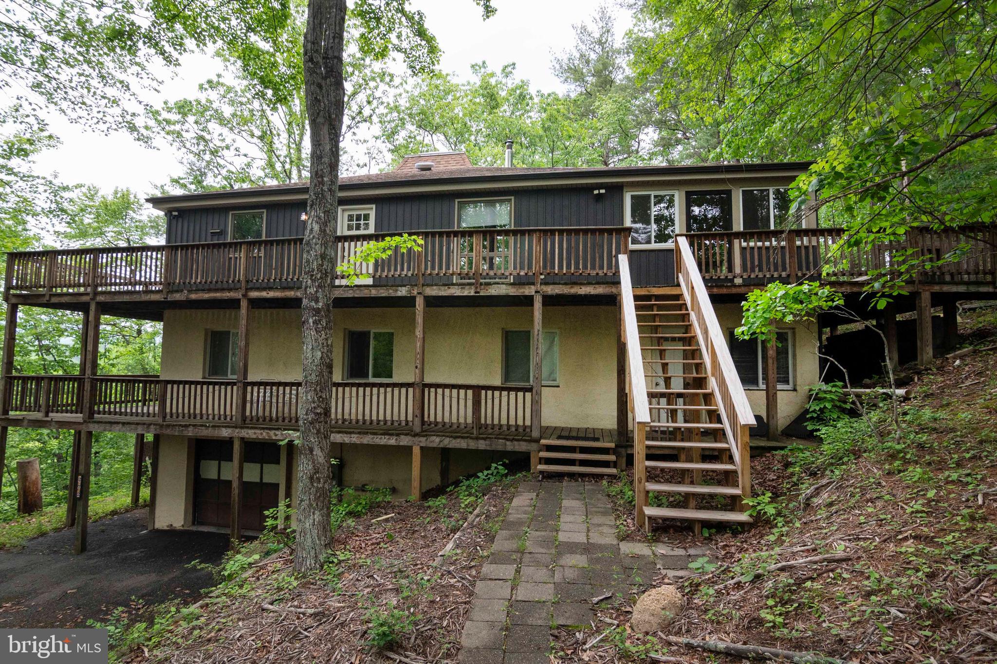 272 Fritzel Way Mount Jackson, VA 22842 - Photo 2 of 60