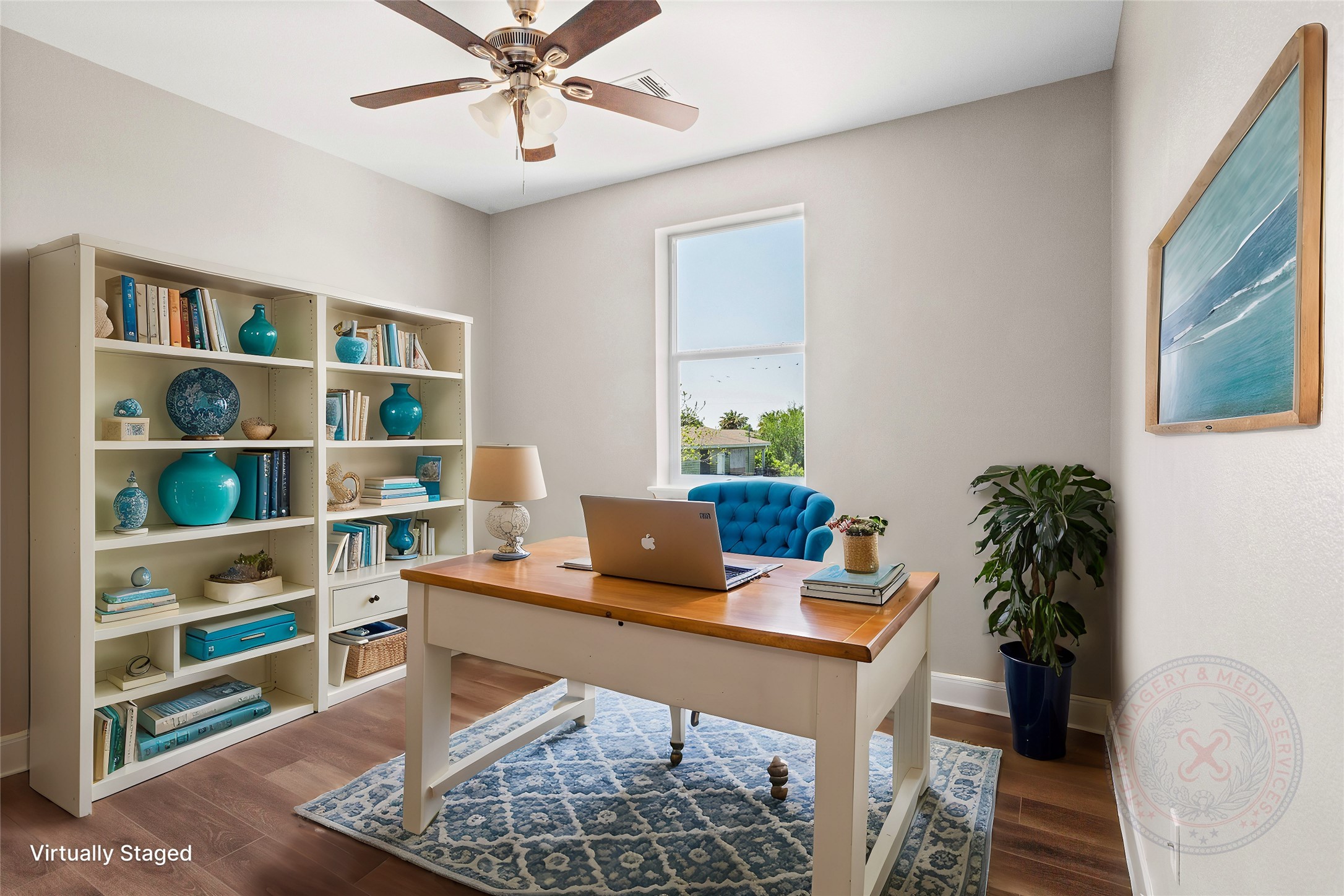 1226 9th Street San Leon, TX 77539 - Photo 24 of 32 a work room with furniture and a potted plant