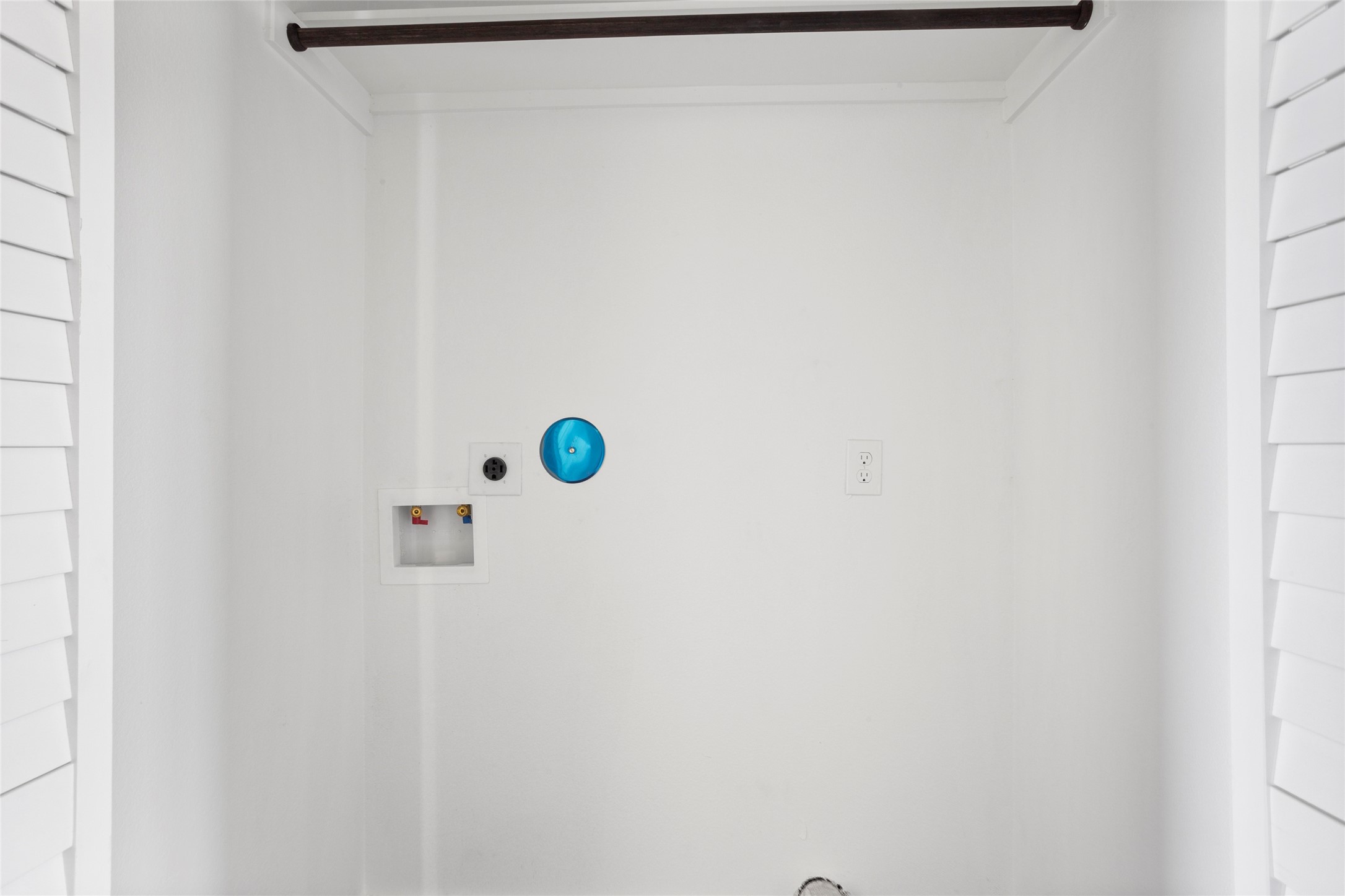 1226 9th Street San Leon, TX 77539 - Photo 26 of 32 a view of a refrigerator