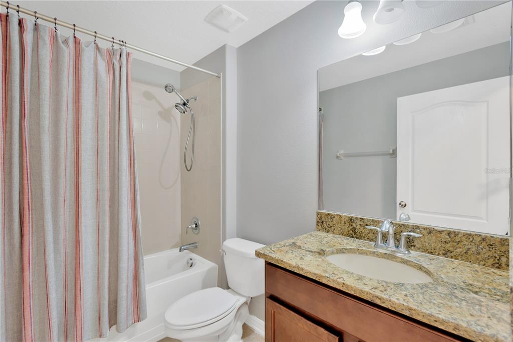8529 Hunters Fork Loop Ruskin, FL 33573 - Photo 12 of 27