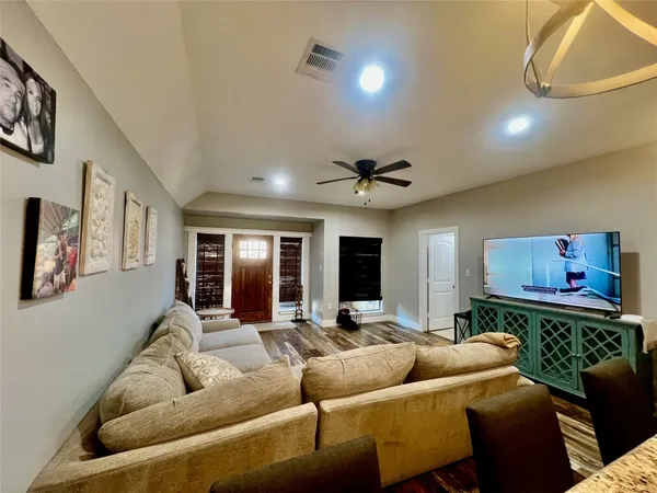 $329,000 | 13901 Hydra Court, Willis, TX 77318