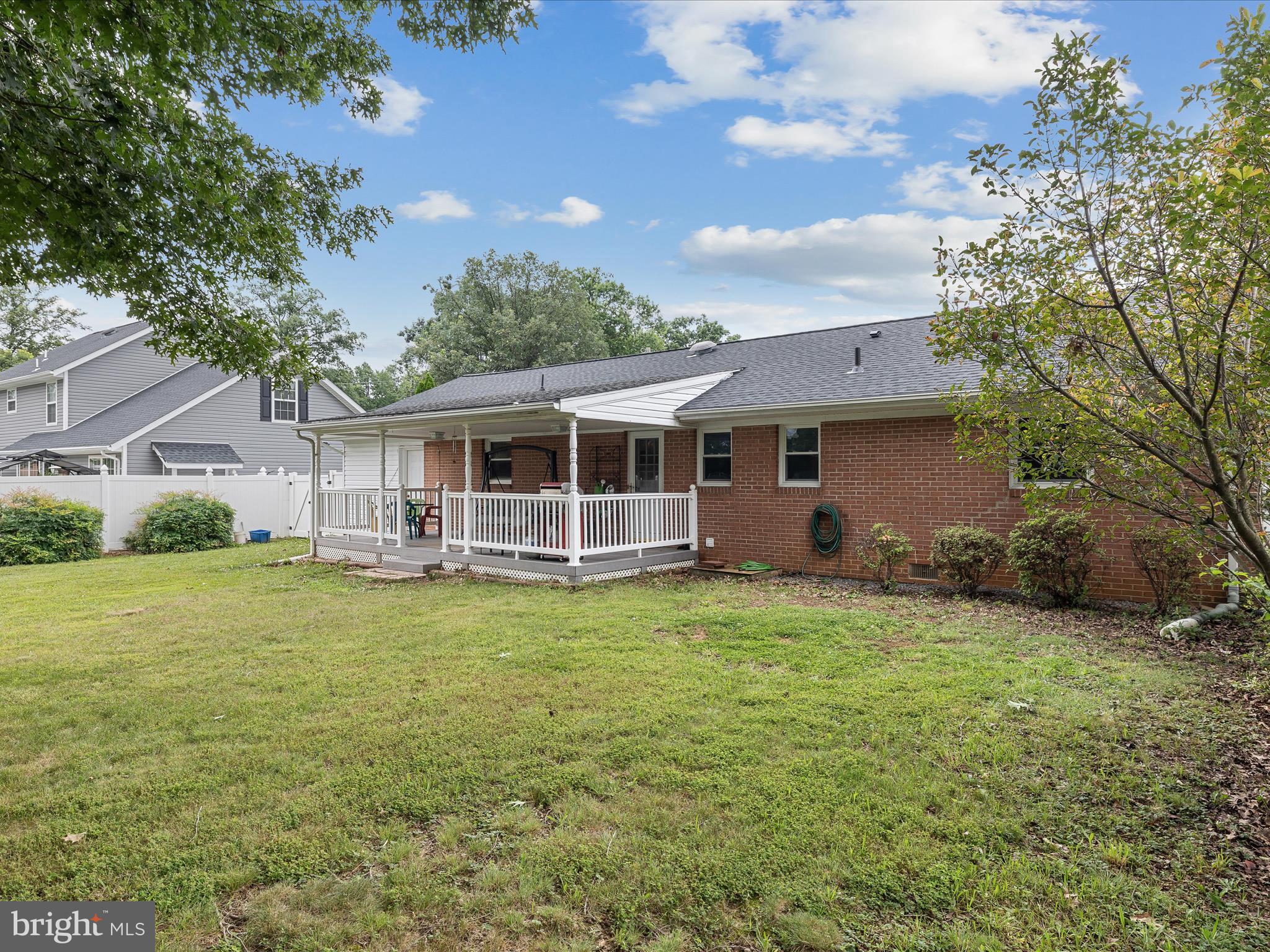 303 Beechcroft Road Winchester, VA 22601 - Photo 28 of 34 Back Exterior