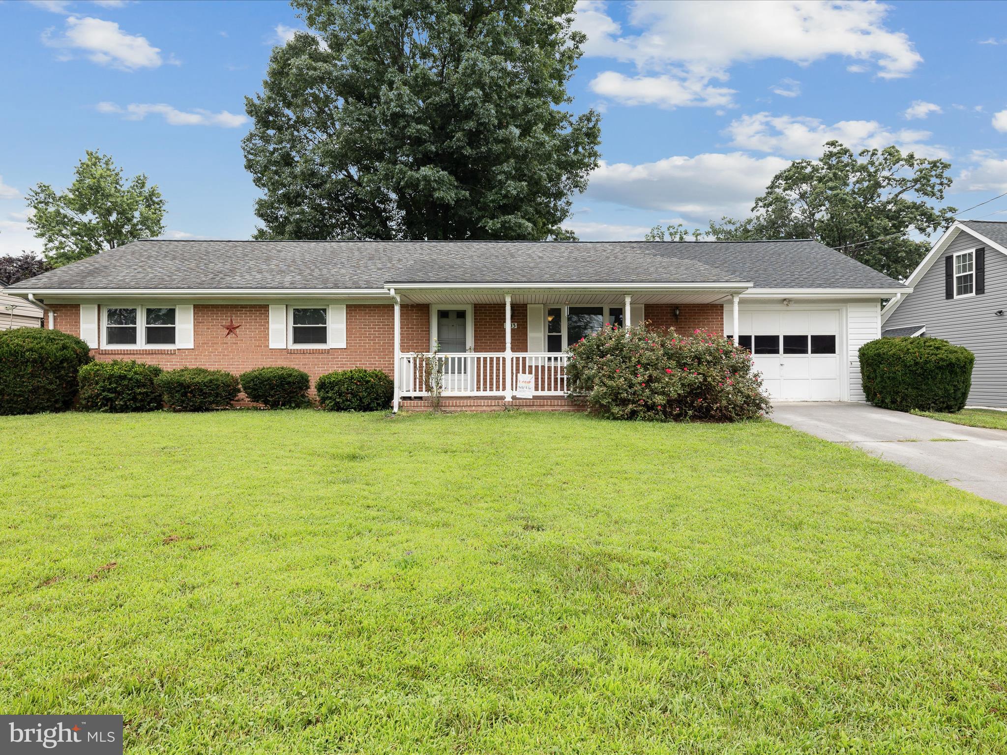 303 Beechcroft Road Winchester, VA 22601 - Photo 34 of 34 Front Exterior