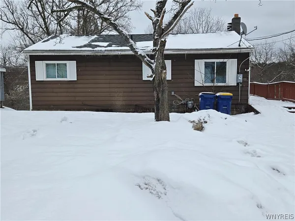 $139,000 | 66 Warren Street, Tully, NY 13159