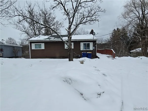 $139,000 | 66 Warren Street, Tully, NY 13159