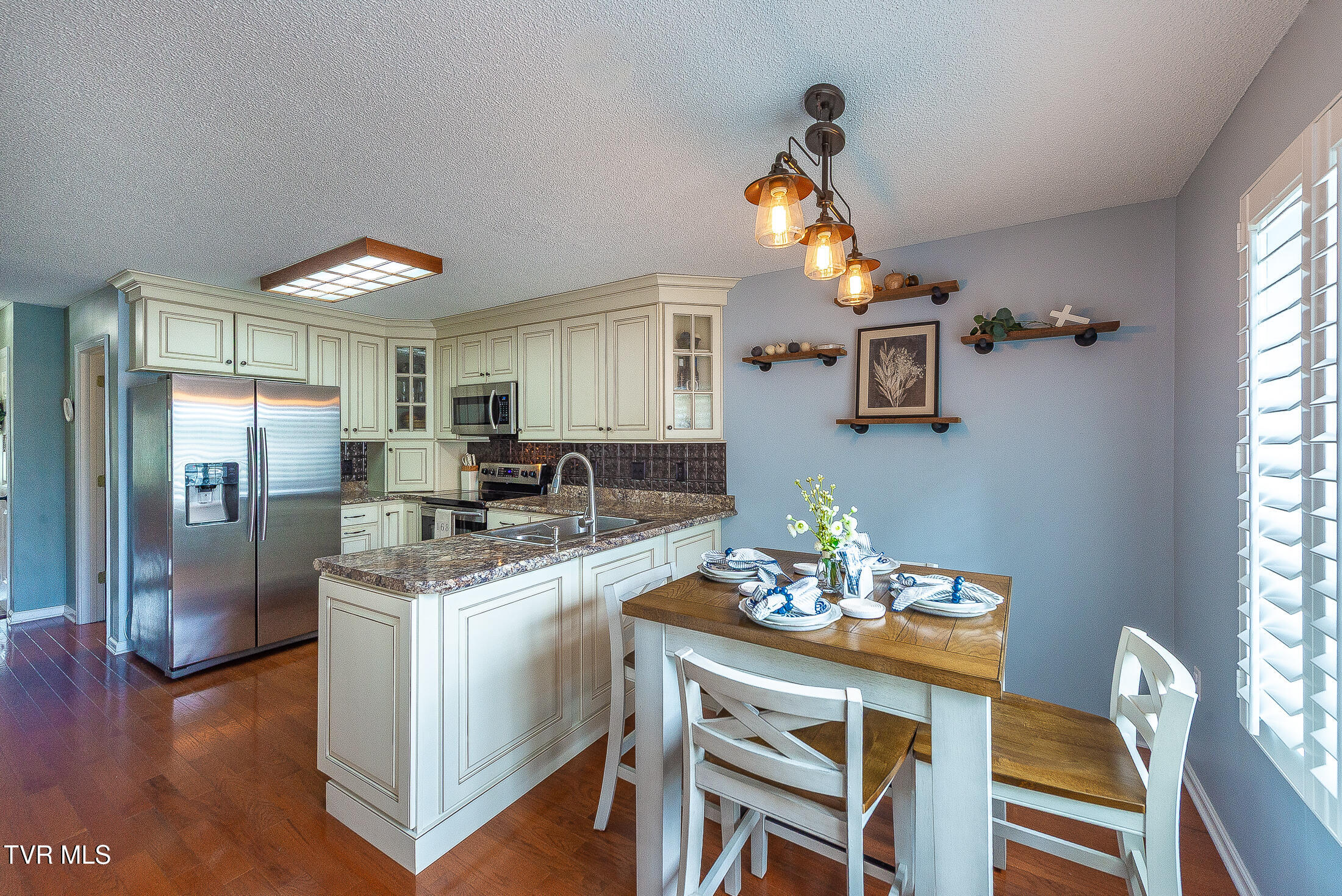 168 East Ravine Road, Unit 168 Kingsport, TN 37660 - Photo 24 of 72 kitchen and nook space