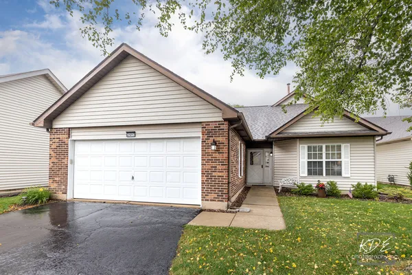 $385,000 | 21017 West Hazelnut Lane, Plainfield, IL 60544
