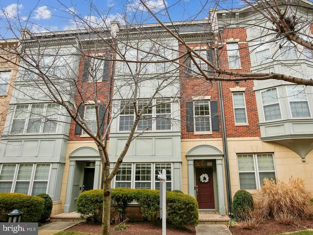 $700,000 | 621 Sprintsail Way, National Harbor, MD 20745