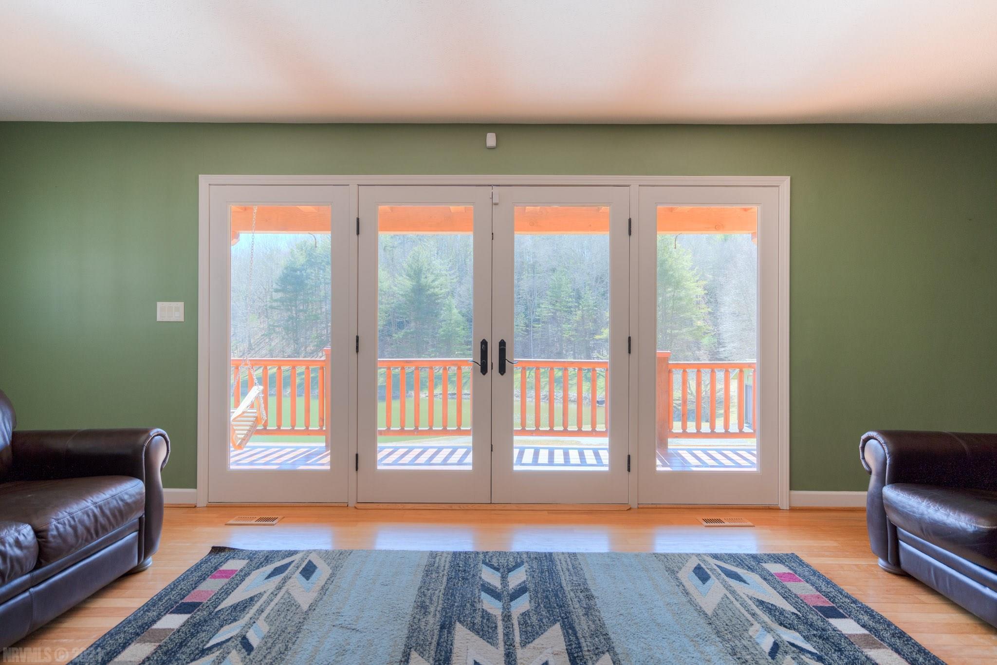 618 Cardinal Road Galax, VA 24333 - Photo 4 of 42 Gallery Image 4