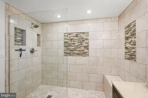 $595,000 | 5800 Nicholson Lane, Unit 1307, Rockville, MD 20852