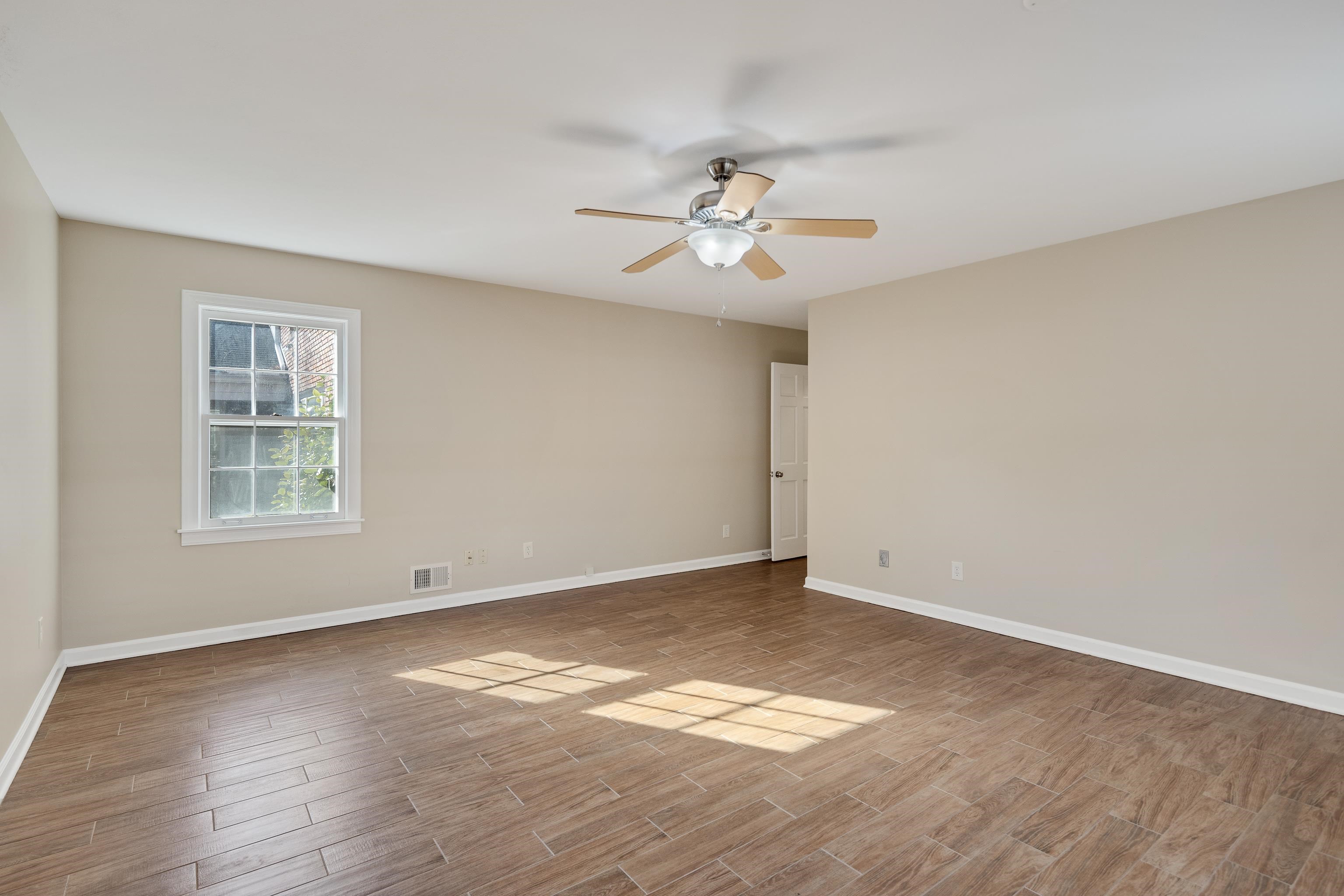 2072 Kirby Road Memphis, TN 38119 - Photo 13 of 39