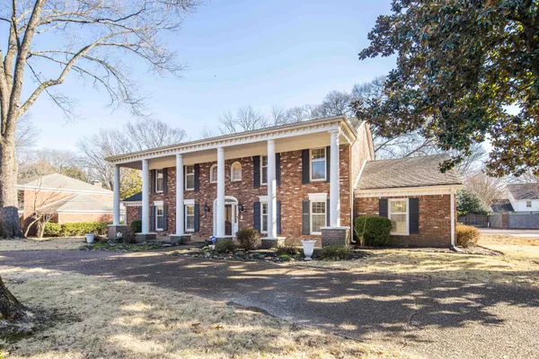 $775,000 | 2072 Kirby Road, Memphis, TN 38119