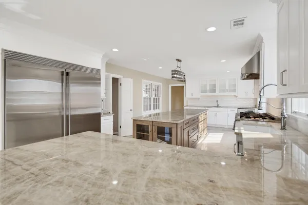 $775,000 | 2072 Kirby Road, Memphis, TN 38119